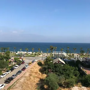 Zeynel מלון